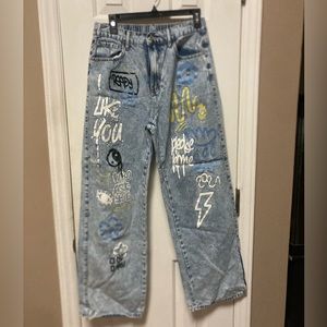 L Decorated Jeans with Elastic Waist Band